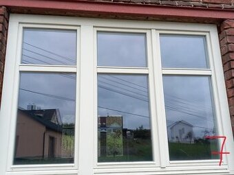 DŘEVĚNÁ EUROOKNA S IZOLAČNÍM DVOJSKLEM, STÁŘÍ 5 LET