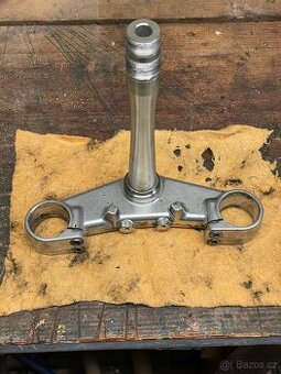 Spodní brýle Yamaha R6 (r.v.99,00,01,02)