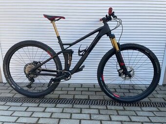 Celoodpružené karbonové kolo Cube Stereo 120 HPC SLT