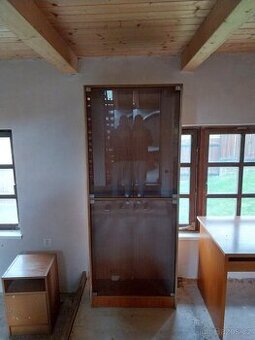 Prodam skrin - prosklena