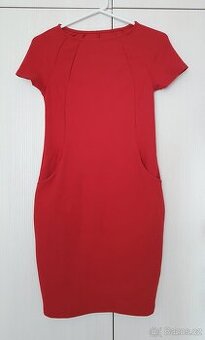 červené šaty vel. S