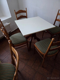 Prodám různé židle a stoly