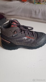 Prodám dětské boty zn. Salamon vel.33