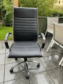 Kvalitní kožená otočná židle - 1