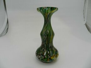 Zajímavá barevná Váza brokové sklo