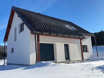 Novostavba. R.D.  Smržovka ,Malostranská ulice