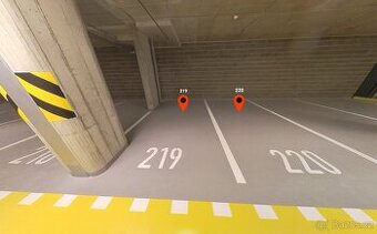 Vnitřní parkovací stání v komplexu Dubičný potok
