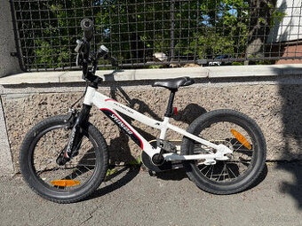 Specialized Hotrock 16"