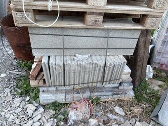 Zahradní obrubník délka 100cm a výška 30cm