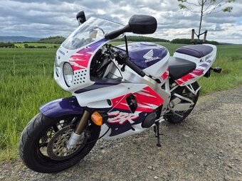 Honda CBR 900 SC28