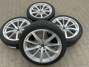 Audi RSQ8, Q8, nová zimní/ letní kola 22" zimní
