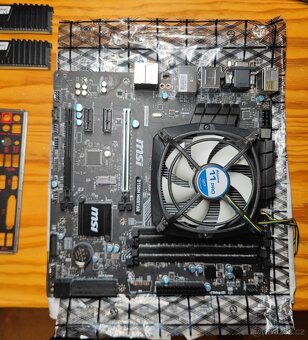 MB + CPU + RAM (MSI Mortar i5-6600 DDR4 16GB) + SSD 128