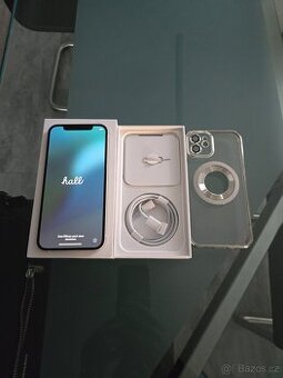 iPhone 12 - jako nový