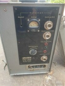Grundig - 1