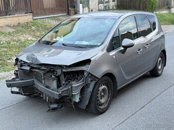 Opel Meriva B 1.7CDTi Havarovaný