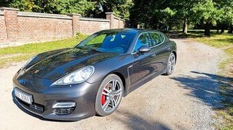 Porsche panamera V8 turbo