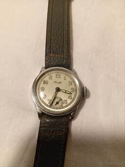 Vojenské hodinky Kienzle D-H se strojovým krytem