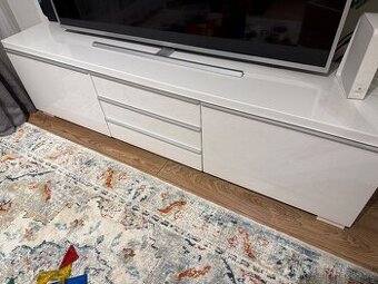 TV stolek IKEA Besta Burs