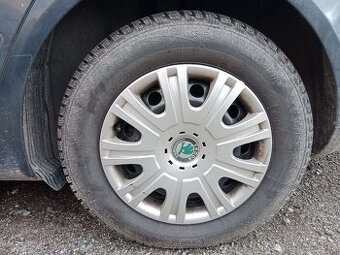 Zimní pneu 195/65 R15 91H + plechové disky 5x112