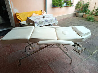 Kosmetické polohovací lehátko