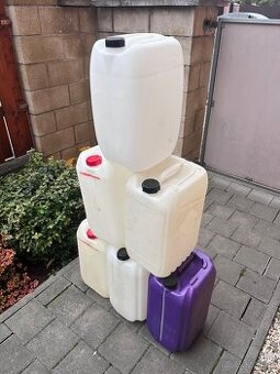 Plastové kanystry 25l
