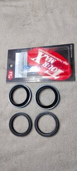 Suzuki SV1000 gufera a prachovky tourmax