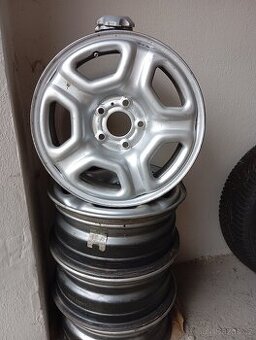 Zimní pneu + disky + snímače tlaku