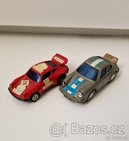 2x staré autíčko Porsche