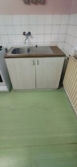 Kuchyňská linka plus dřez nerez