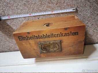 dřevěná krabička na léky - Einheitstablettenkasten WEHRMACHT