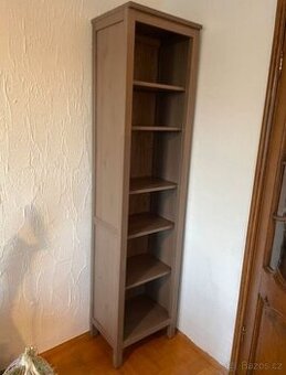 KNIHOVNA IKEA HEMNES