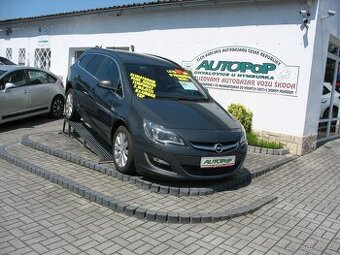 Astra Kombi 1,6 TDi-81 kW, 177.000,-Kč
