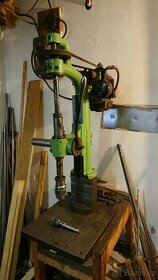 Stojanová vrtačka.