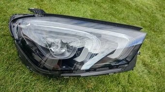 Mercedes GLE W167 C167 2020 - predne LED svetlo lampa