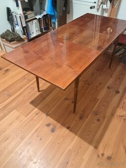 Jídelní / Pracovní stůl