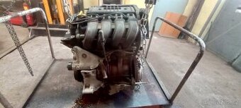 Renault Kangoo 1.2i 43 kw motor D7F