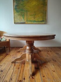 Rustikální jídelní stůl, gumovníkové dřevo, těžký masiv