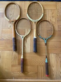 Historické rakety na badminton