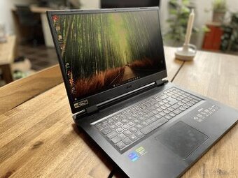 Výkonný herní notebook Acer Nitro 5 (5 měsíců starý) + Windo