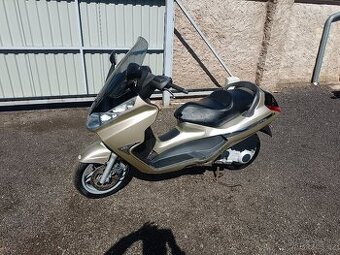 Piaggio x8 125 cz doklady v ceně
