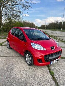 Peugeot 107 1.0i - 1