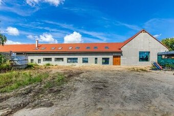 Prodej komerční stavby- sklad, showroom, kanceláře, byty, 83