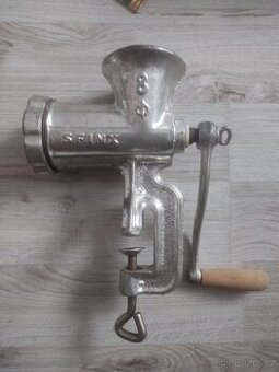 Mlýnek na maso - 1