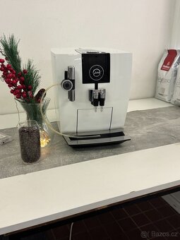 Kávovar JURA IMPRESSA J9.2 One Touch Pianowhite