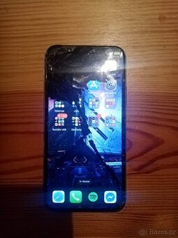 IPhone 11 pro 65gb (prasklí) - 1