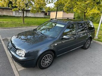 VW Golf 1,6i 77kW Klimatizace, Tažné zařízení