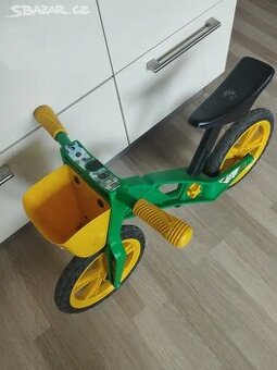 Plastové dětské odrážedlo