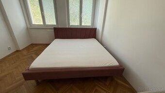 Manželská postel 180x200