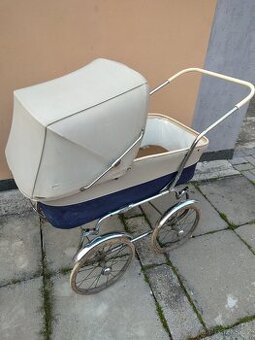 Retro kočárek zn. ,,LIBERTA"