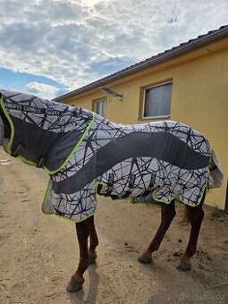 Deka síťovaná Horseware CamoFly s odnímatelným krkem